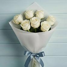 Букет 7 Белых роз Эдлесс Лав в Абраме-Тюбе