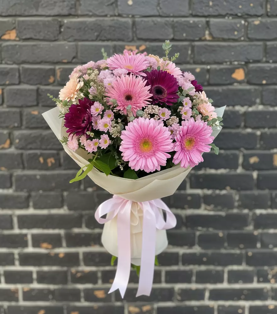 Букет цветов из: Герберы и Хризантемы в Абраме-Тюбе