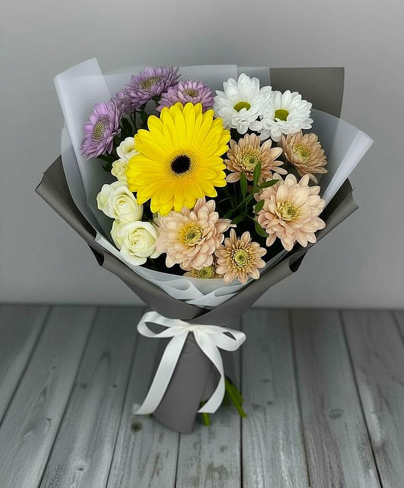 Букет цветов из: Розы, Герберы и Хризантемы в Абраме-Тюбе