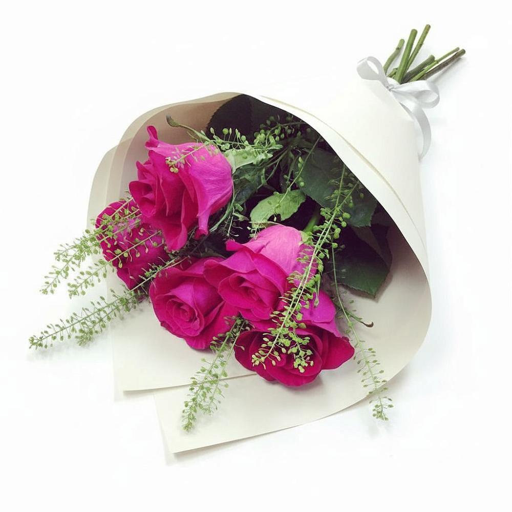 Букет цветов из: Розы в Абраме-Тюбе