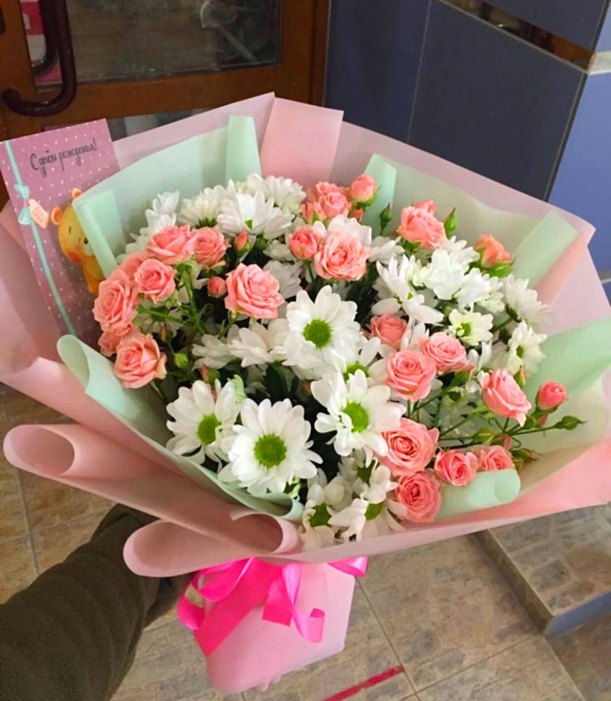 Букет цветов из: Розы и Хризантемы в Абраме-Тюбе