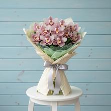 Букет цветов из:  Орхидеи и Розы в Абраме-Тюбе