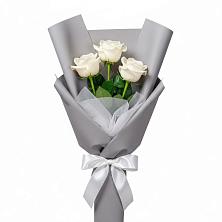 Букет 3 белые розы в Абраме-Тюбе