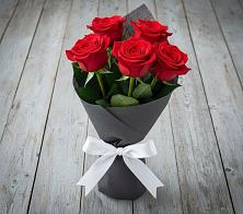 Букет 5 Красных роз Эдлесс Лав #REPLACE_PRED# Абраме-Тюбе