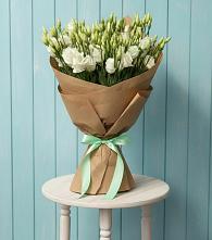 Букет цветов из:  Лизиантусы в Абраме-Тюбе