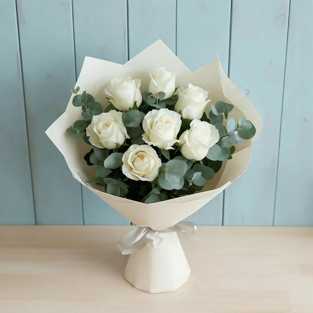 Букет Белые розы в Эвкалипте в Абраме-Тюбе