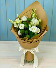 Букет цветов из:  Хризантемы и Лизиантусы в Абраме-Тюбе