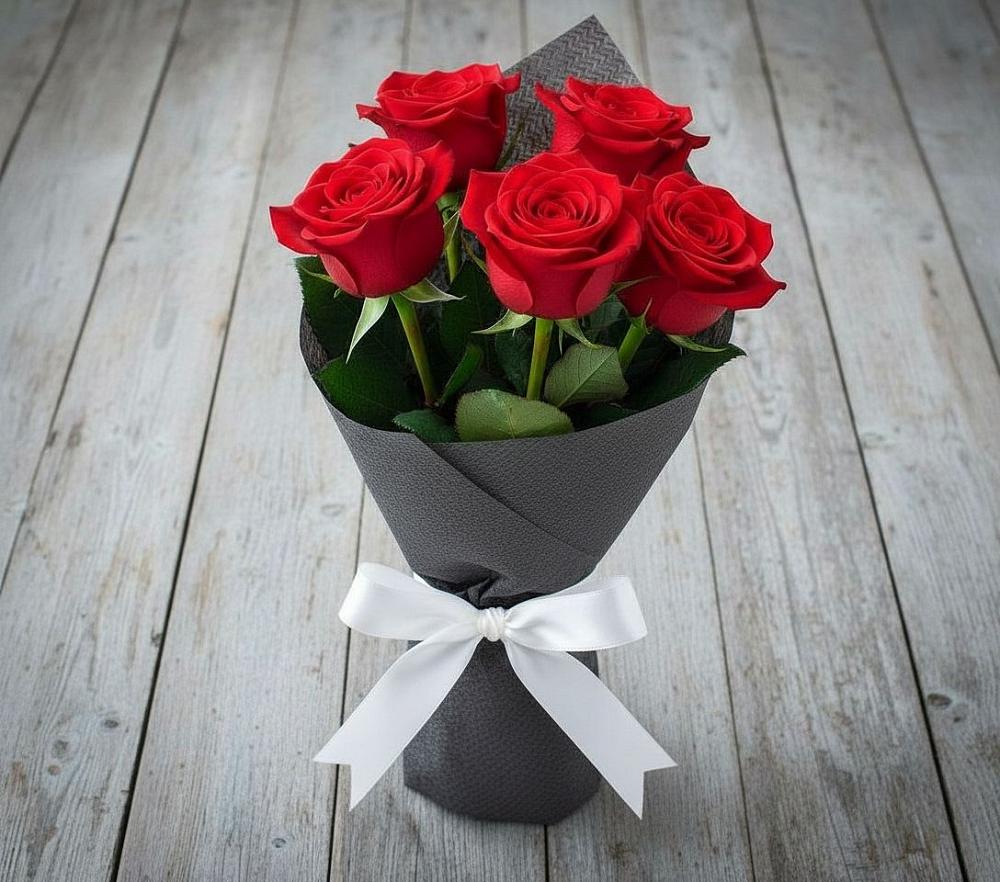 Букет 5 Красных роз Эдлесс Лав в Абраме-Тюбе