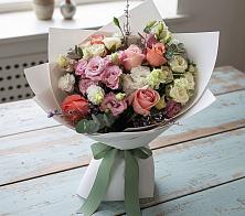 Букет цветов из:  Розы, Лизиантусы и Гвоздики в Абраме-Тюбе