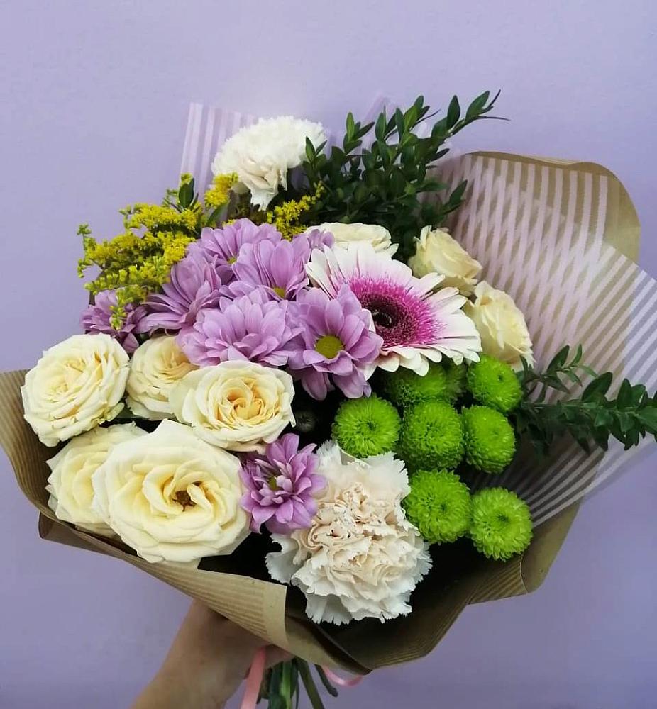 Букет цветов из: Хризантемы, Розы, Гвоздики и Герберы в Абраме-Тюбе