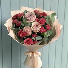 Букет цветов из:  Гвоздики и Розы #REPLACE_PRED# Абраме-Тюбе