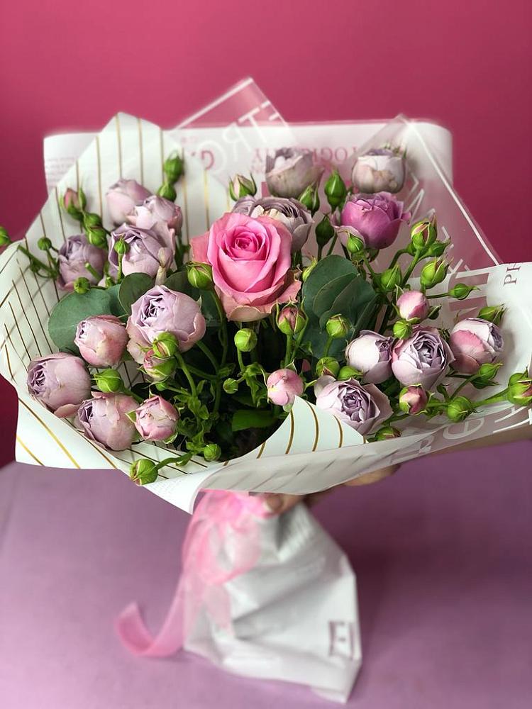 Букет цветов из: Розы в Абраме-Тюбе