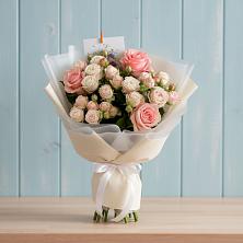 Букет цветов из:  Розы в Абраме-Тюбе